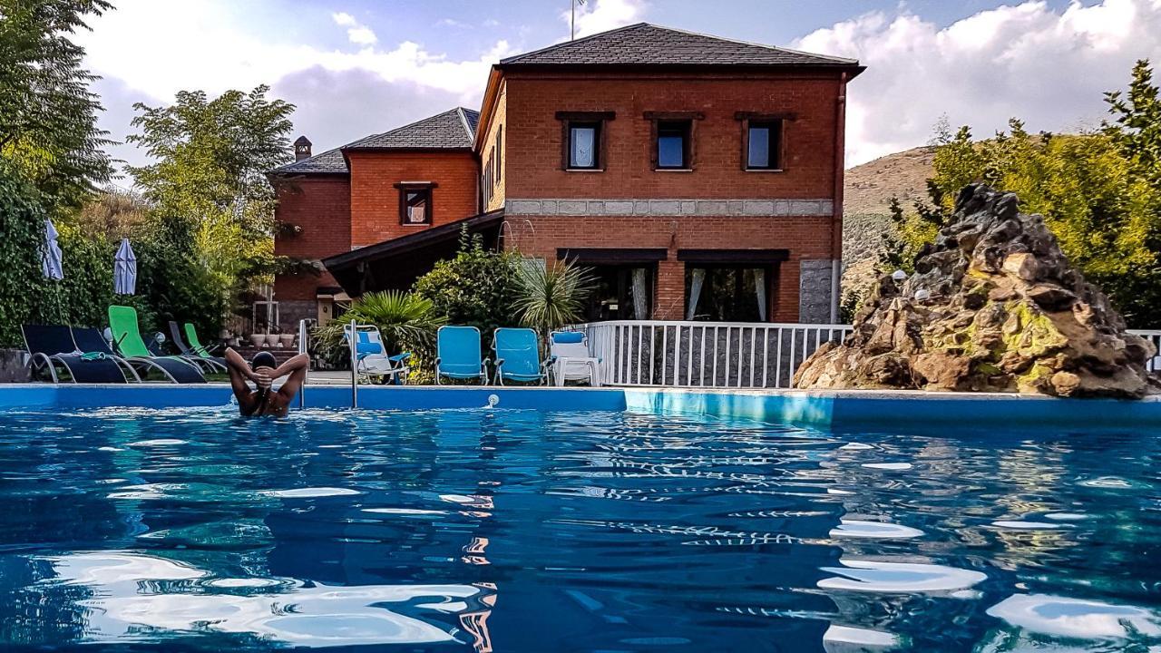 Hotel Rural Don Burguillo El Tiemblo Exterior foto